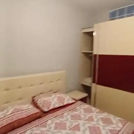 Erdisa Me Qera Ditore Apartment *